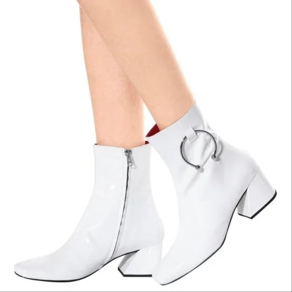 DORATEYMUR “Nizip” White Patent Low Heel Booties with Silver Ring Detail